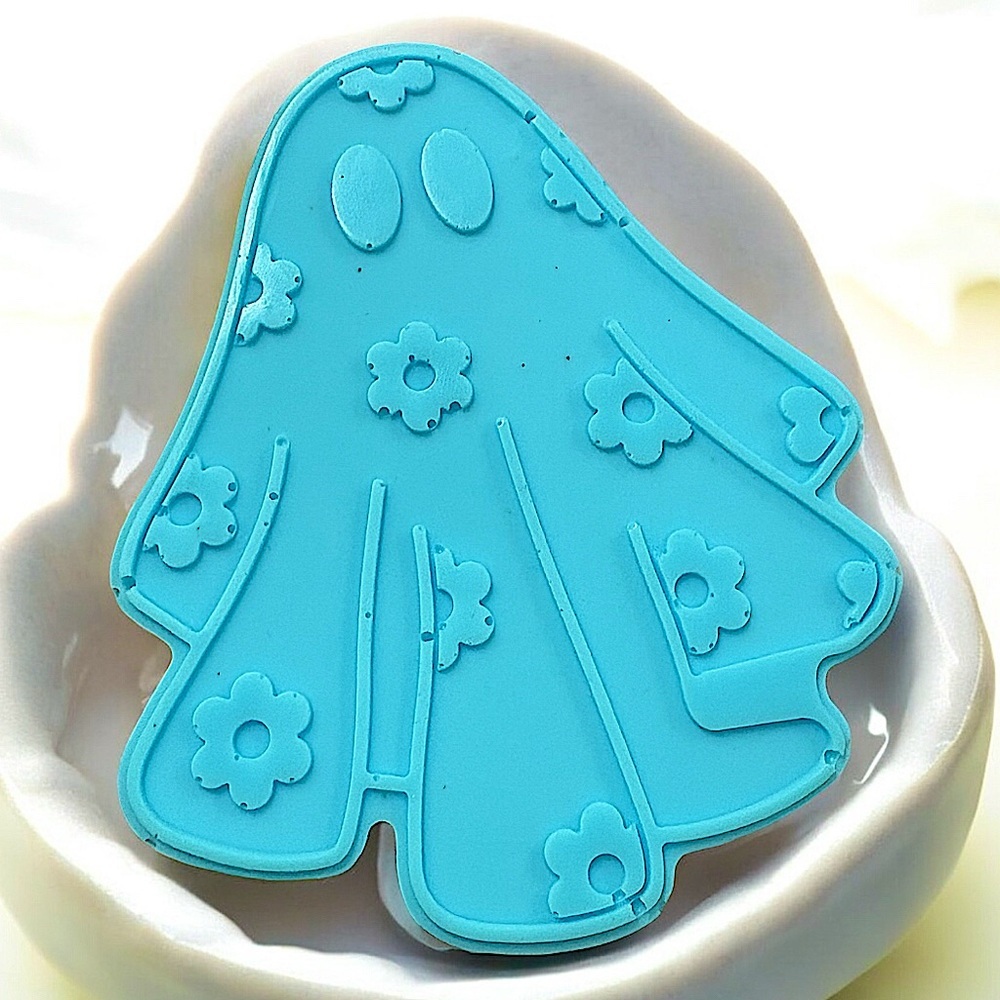 Minty soap ghost handmade 5x4in 7oz shea butter based